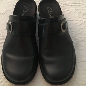 Clarks Women's Navy Blue Mule Clogs - Size 6